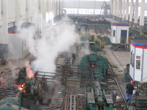 曲靖无缝钢管厂家生产车间