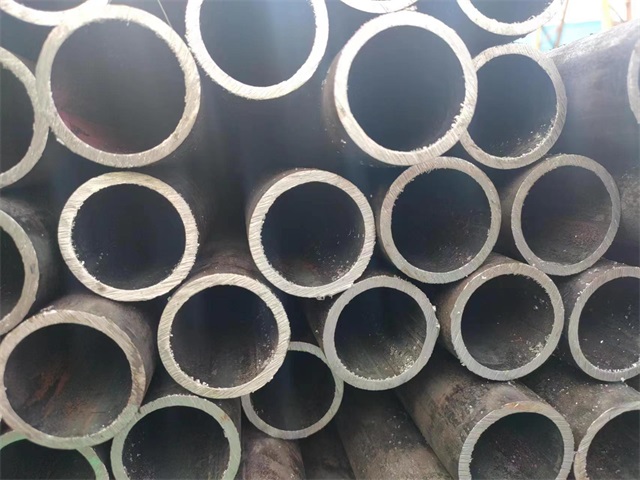 曲靖10#结构用无缝钢管